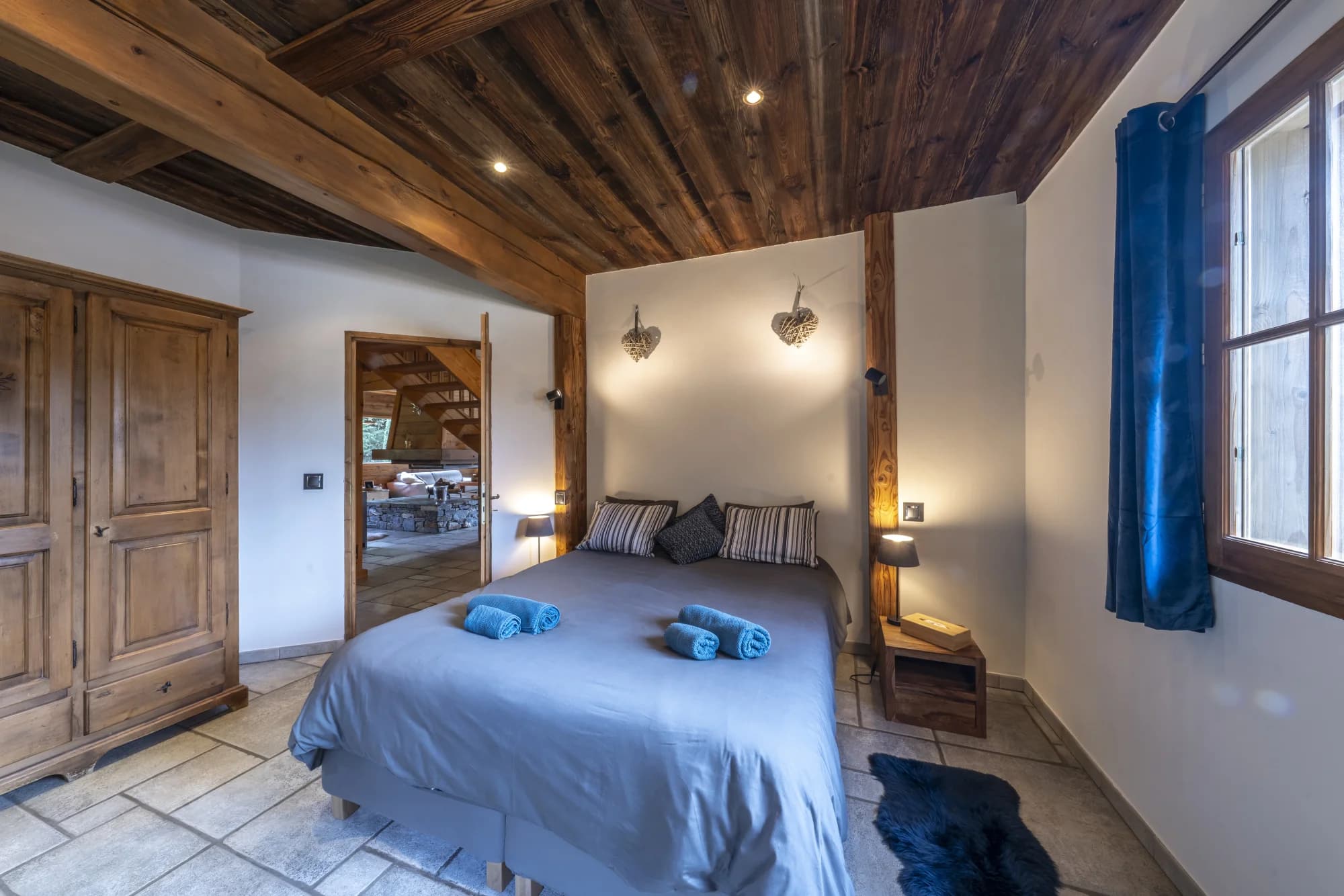 Chambre RDC - penderie